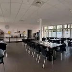 Апартаменты Normandie Avec Piscine Et Jardin *