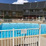 Normandie Avec Piscine Et Jardin Апартаменты *