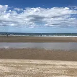 Апартаменты Normandie Avec Piscine Et Jardin