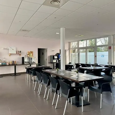 Apartment Normandie Avec Piscine Et Jardin Equemauville