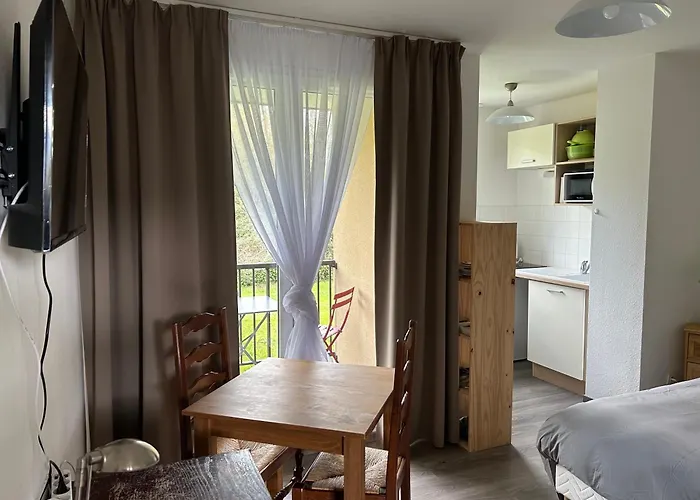 Normandie Avec Piscine Et Jardin Apartamento *